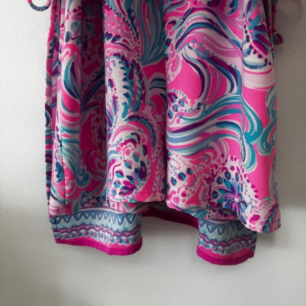 Lilly Pulitzer Pearl Romper in Don’t Be Jelly print Prosecco Pink - Picture 6 of 10